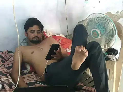 Snapshot of Rocobodymassager chatting on 07-17-26, 05:47 Rocobodymassager online show from 07-17-26, 05:47