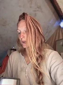 GoldenFlameGoddess online show from 09-26-25, 03:16