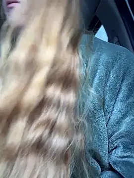 GoldenFlameGoddess online show from 03-31-26, 04:18