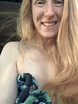 GoldenFlameGoddess online show from 04-07-26, 02:17