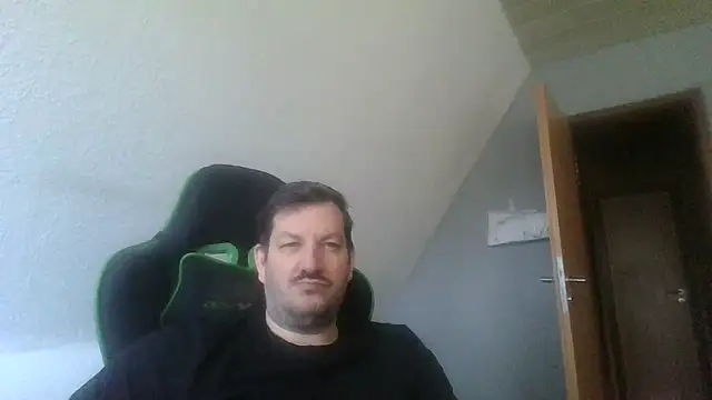 Golffahrer1982 online show from 01-15-26, 11:26