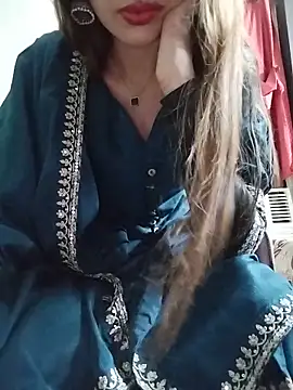 Snapshot of Noor_Darliing chatting on 06-10-26, 03:44 Noor Darliing online show from 06-10-26, 03:44