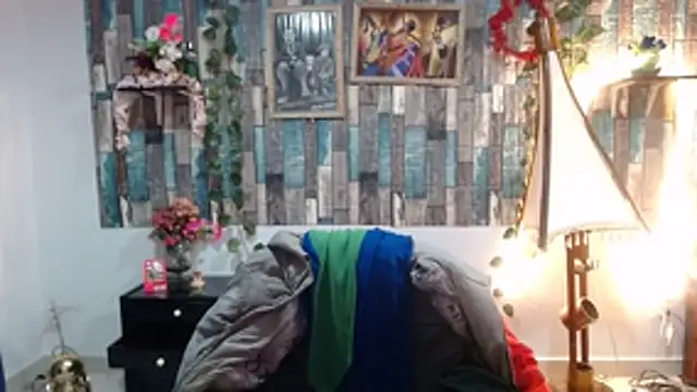 KarimaSarabe online show from 10-25-25, 09:42