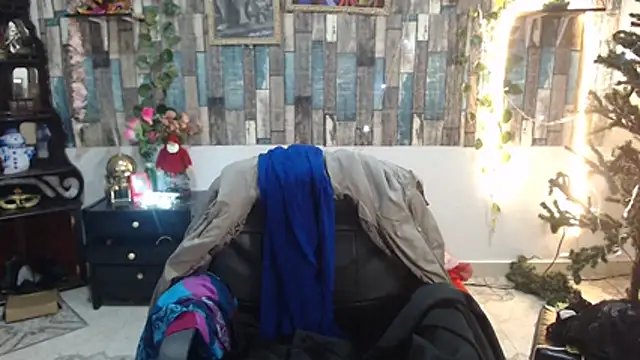 KarimaSarabe online show from 12-03-25, 08:51