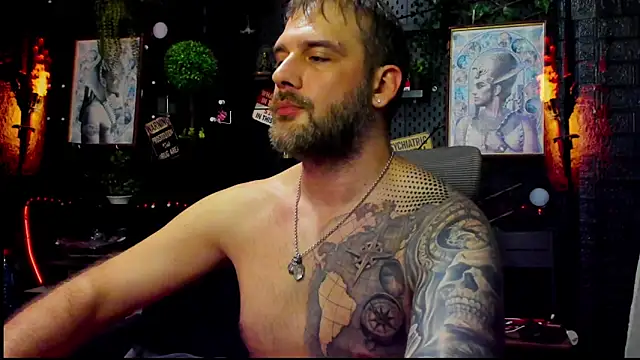 Snapshot of LexXHardy chatting on 06-24-26, 01:26 LexXHardy online show from 06-24-26, 01:26