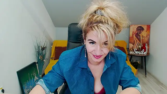 Cassandra Hotty online show from 01-20-25, 10:51