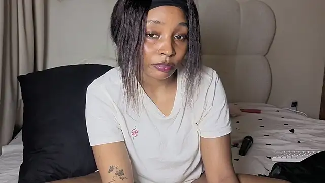 Snapshot of sexycabdy chatting on 07-15-26, 07:19 sexycabdy online show from 07-15-26, 07:19