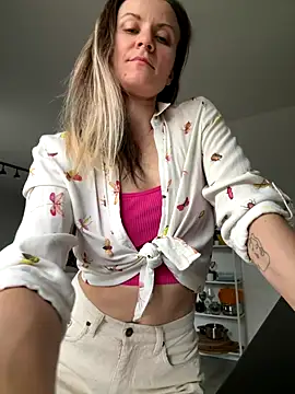 MissAgatha online show from 12-06-24, 10:27