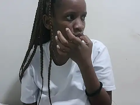 prettybeee online show from 02-06-26, 12:04