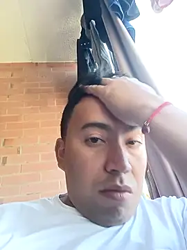 Diego leon27 online show from 01-12-25, 03:57