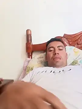 Diego leon27 online show from 02-18-25, 03:32