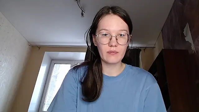 Snapshot of MiriamOr chatting on 01-23-25, 07:22 MiriamOr online show from 01-23-25, 07:22