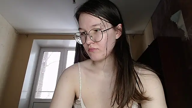 Snapshot of MiriamOr chatting on 02-24-25, 10:48 MiriamOr online show from 02-24-25, 10:48