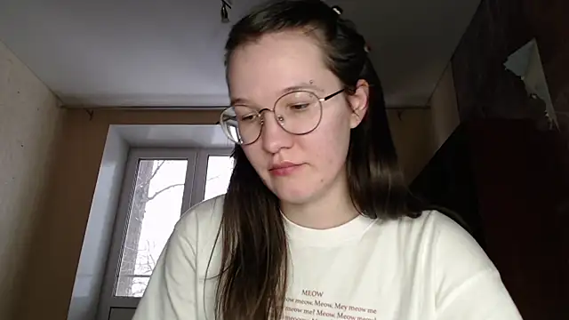 Snapshot of MiriamOr chatting on 02-27-25, 01:38 MiriamOr online show from 02-27-25, 01:38