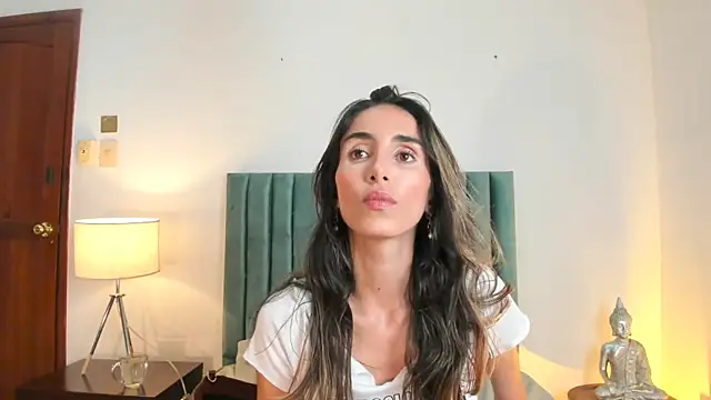 Nina Cavaali online show from 12-11-24, 06:20