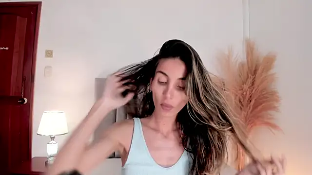 Nina Cavaali online show from 12-12-24, 06:21