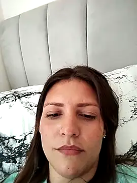 Mia Hampton online show from 03-21-25, 09:12