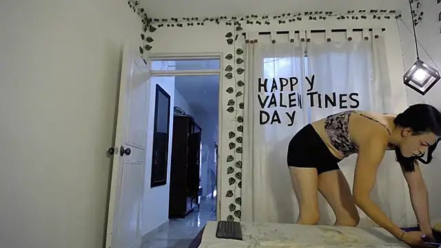 ivonne  hott1 online show from 02-14-26, 08:05