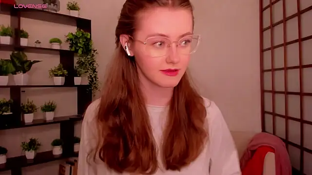 KateCuddle online show from 05-18-26, 02:40