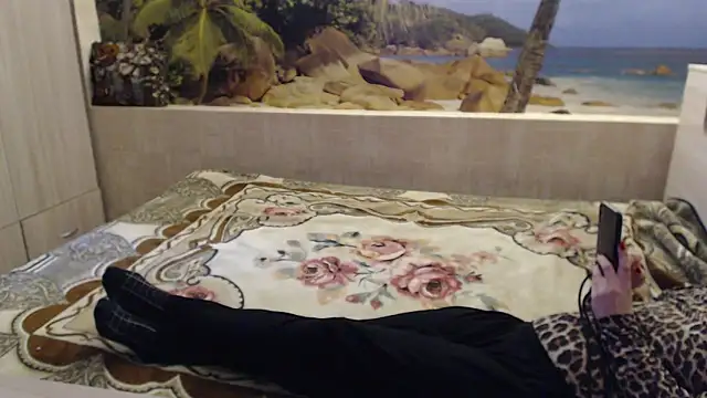 Aphelandra online show from 03-18-25, 01:09