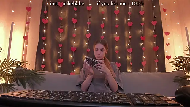 Snapshot of Anna_Fink chatting on 02-14-25, 12:14 Anna Fink online show from 02-14-25, 12:14