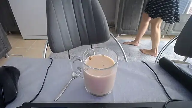 AmazingBitch online show from 07-14-26, 12:00