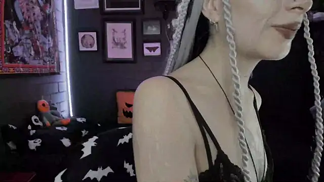 insania 9999  online show from 12-15-25, 04:44