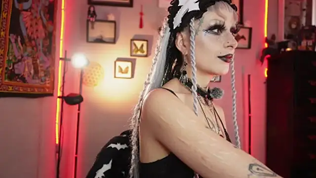 insania 9999  online show from 02-07-26, 04:00