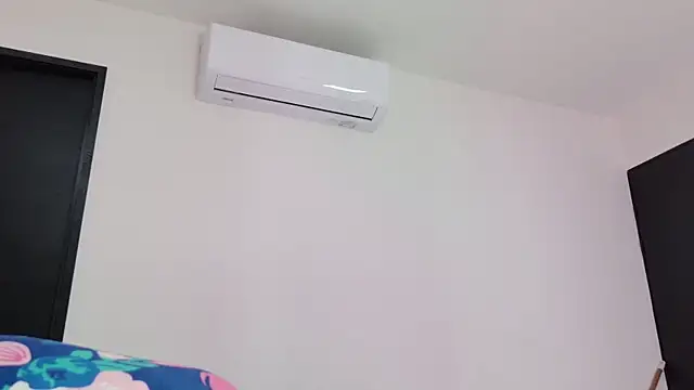 celeste sea online show from 04-15-26, 07:21