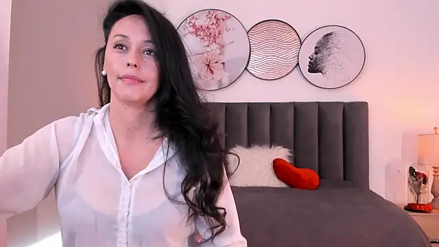 SaharaGarcia   online show from 02-12-26, 06:58