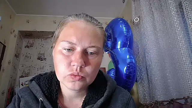 Snapshot of dream_alexa chatting on 05-17-26, 01:47 dream alexa online show from 05-17-26, 01:47