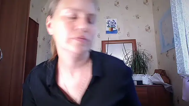 Snapshot of dream_alexa chatting on 05-26-26, 02:35 dream alexa online show from 05-26-26, 02:35