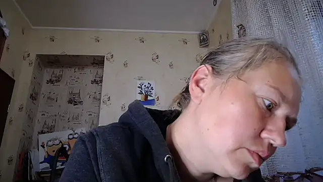 Snapshot of dream_alexa chatting on 05-30-26, 01:57 dream alexa online show from 05-30-26, 01:57