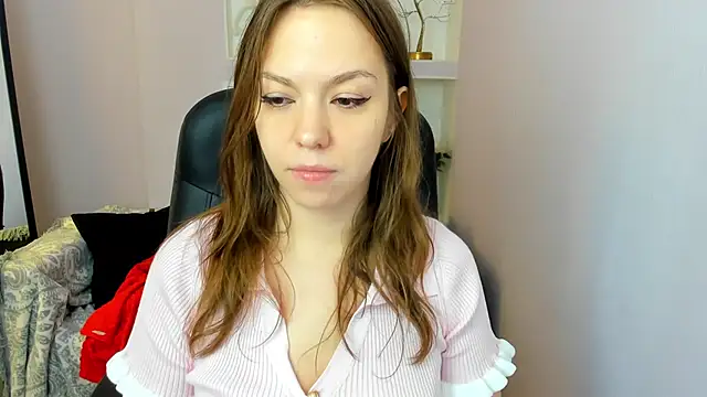Snapshot of Persephoni chatting on 07-02-26, 11:05 Persephoni online show from 07-02-26, 11:05