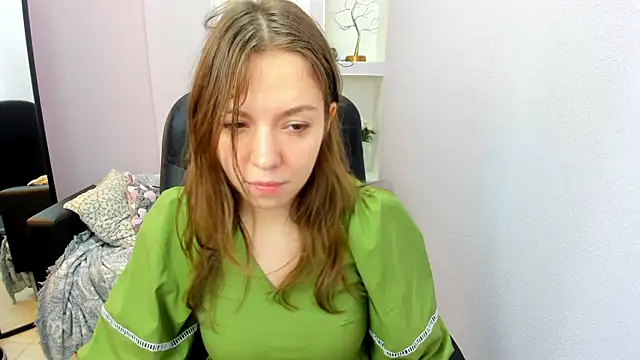 Snapshot of Persephoni chatting on 07-12-26, 05:53 Persephoni online show from 07-12-26, 05:53