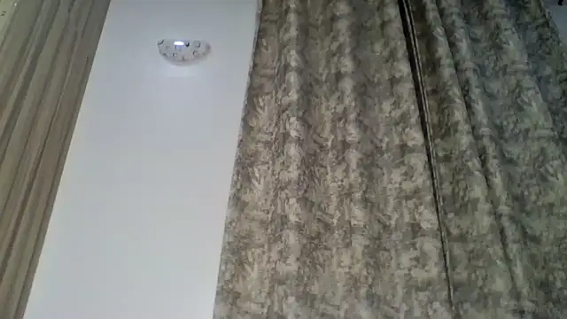 Snapshot of sweet_sassy_ chatting on 12-15-25, 03:33 sweet sassy online show from 12-15-25, 03:33