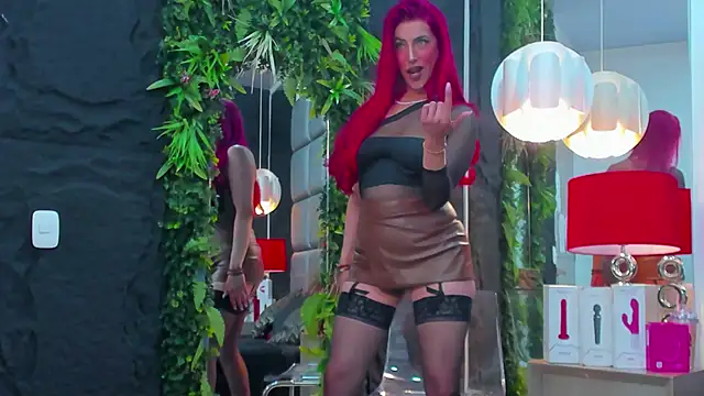 Snapshot of AllissaBrowm chatting on 02-05-26, 05:17 AllissaBrowm online show from 02-05-26, 05:17