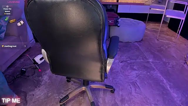 SophieBarnett online show from 02-12-26, 12:05