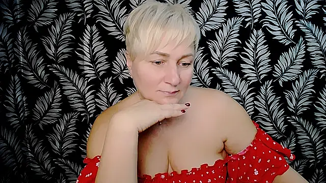 Snapshot of Olivia_playful chatting on 12-19-24, 03:41 Olivia playful online show from 12-19-24, 03:41