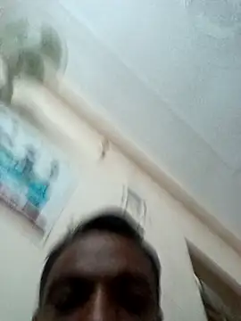 Snapshot of Lent_Medium chatting on 10-10-25, 04:17 Lent Medium online show from 10-10-25, 04:17