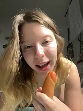 Snapshot of kimczii chatting on 05-07-26, 06:19 kimczii online show from 05-07-26, 06:19