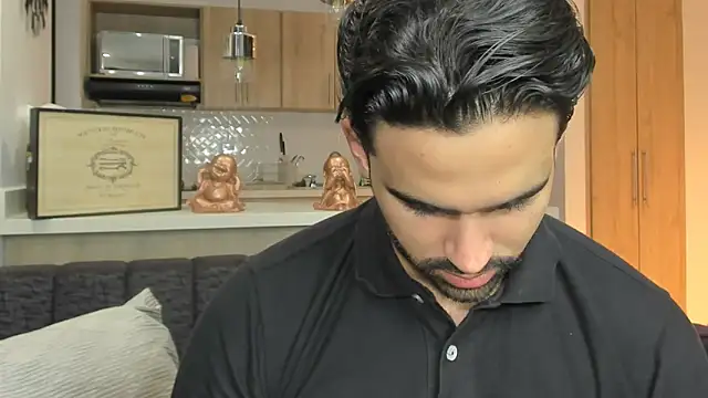 BradleySmithx online show from 10-10-25, 11:26