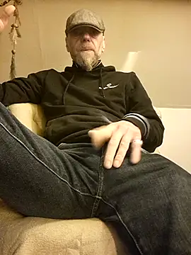 eddouxxx78 online show from 02-01-26, 07:40