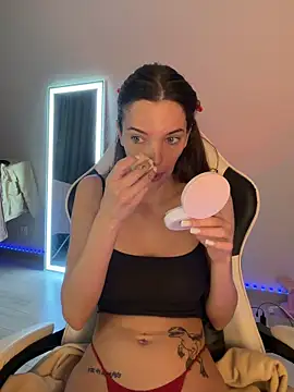 julia fly online show from 04-09-26, 06:13