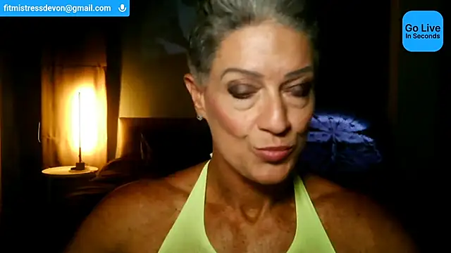 Snapshot of Devon2020 chatting on 06-03-26, 12:30 Devon2020 online show from 06-03-26, 12:30