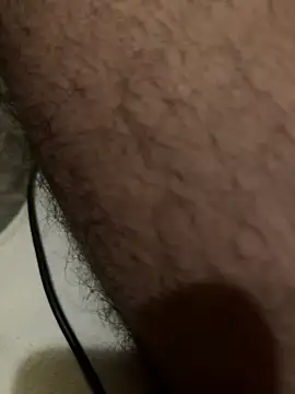 Snapshot of simonDuisburg chatting on 03-11-25, 08:42 simonDuisburg online show from 03-11-25, 08:42