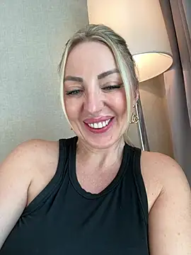 Snapshot of Allys chatting on 02-02-25, 05:53 Allys online show from 02-02-25, 05:53