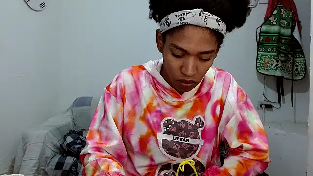 angelamarie1 online show from 11-04-25, 06:01