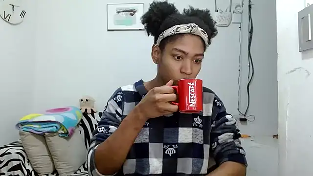 Snapshot of angelamarie1 chatting on 02-07-26, 12:09 angelamarie1 online show from 02-07-26, 12:09