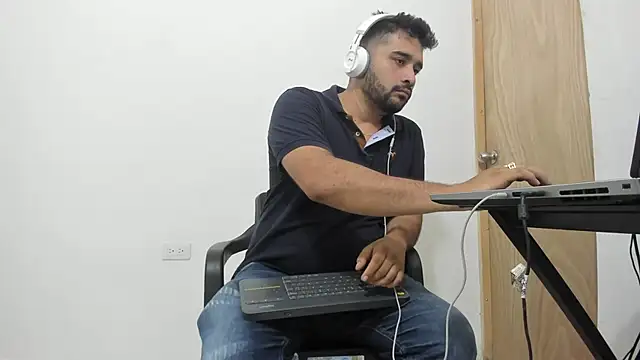 isearchcompany online show from 12-20-25, 08:27